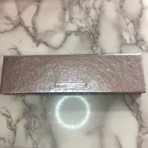 MAC snowball eyeshadow palette